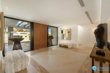 6 bedroom House for Sale in Aloha-58225