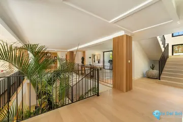 6 bedroom House for Sale in Aloha-58227