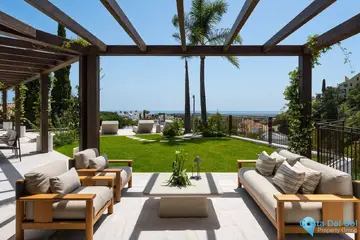 6 bedroom House for Sale in La Quinta-58230