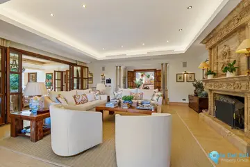 6 bedroom House for Sale in The Golden Mile-58303