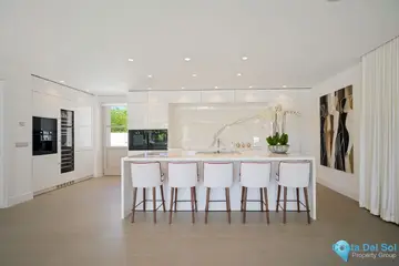 6 bedroom House for Sale in Nueva Andalucía-58430