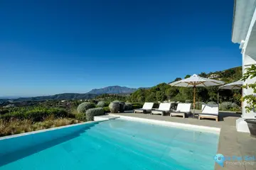 7 bedroom House for Sale in Marbella-58445