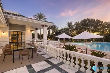 12 bedroom House for Sale in Nueva Andalucía