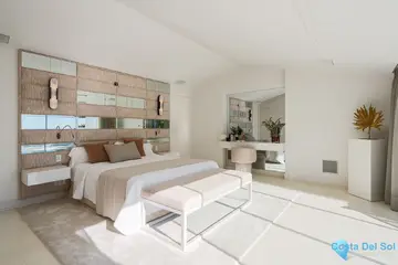 4 bedroom House for Sale in The Golden Mile-58498