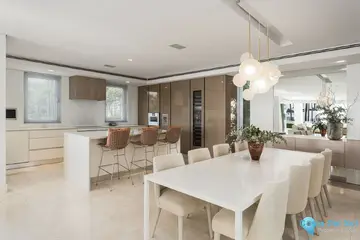4 bedroom House for Sale in The Golden Mile-58488