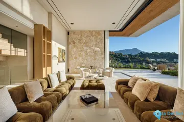 6 bedroom House for Sale in El Madroñal-58561