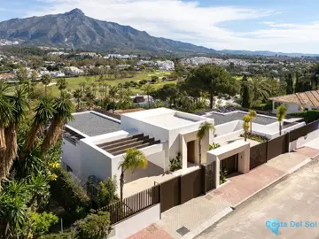 5 bedroom House for Sale in Nueva Andalucía-58576