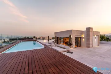 4 bedroom Apartment for Sale in The Golden Mile-58584