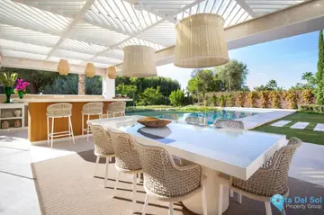 5 bedroom House for Sale in The Golden Mile-58592