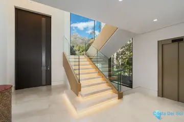 5 bedroom House for Sale in The Golden Mile-58659