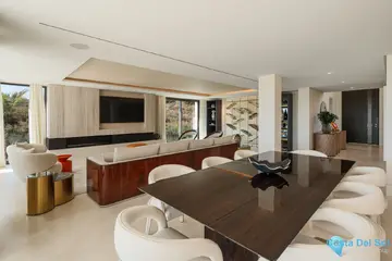 5 bedroom House for Sale in The Golden Mile-58655