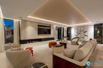 5 bedroom House for Sale in The Golden Mile-58657