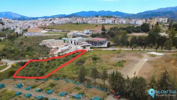 2806m2 Plot for Sale in Alozaina-58693