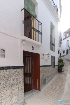 6 bedroom House for Sale in Tolox