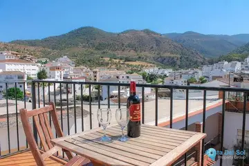 1 bedroom House for Sale in Tolox