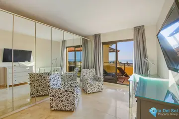 2 bedroom Apartment for Sale in Benahavís-11684