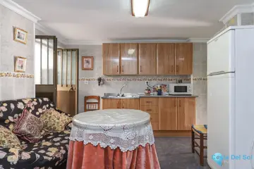 4 bedroom House for Sale in Yunquera-59214