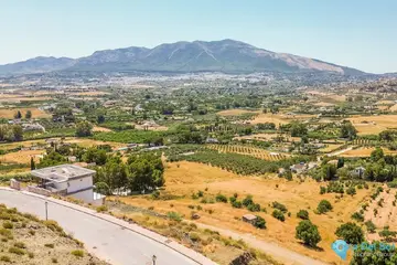 813m2 Plot for Sale in Coín