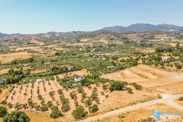 813m2 Plot for Sale in Coín-59231