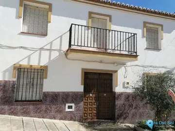 3 bedroom House for Sale in Alozaina