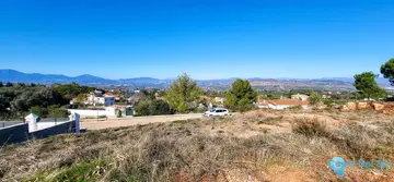 1033m2 Plot for Sale in Alhaurín el Grande-60376