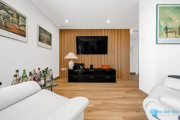 2 bedroom Apartment for Sale in Elviria-100231