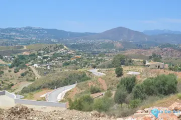 885m2 Plot for Sale in Mijas-60728
