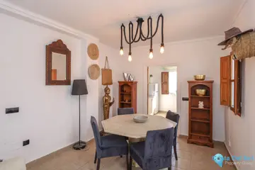 3 bedroom House for Sale in Guaro-61424
