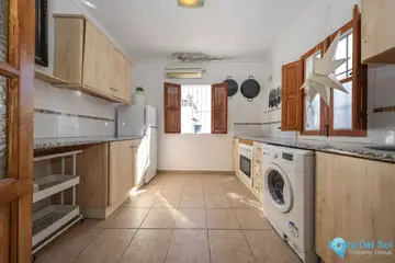 3 bedroom House for Sale in Guaro-61425
