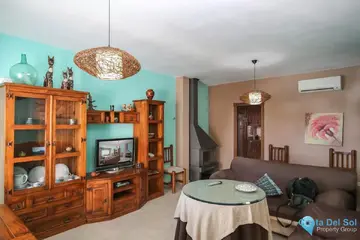 4 bedroom House for Sale in Alozaina-61774