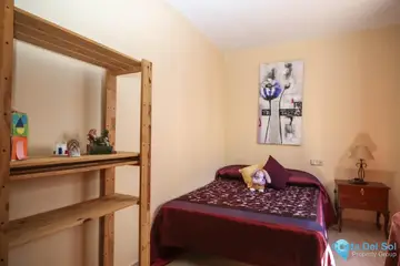 4 bedroom House for Sale in Alozaina-61782