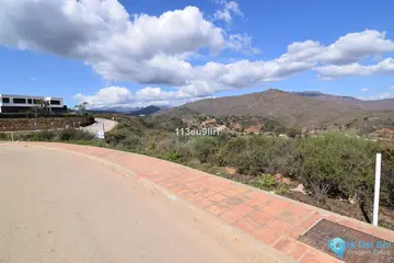 1416m2 Plot for Sale in La Cala Golf