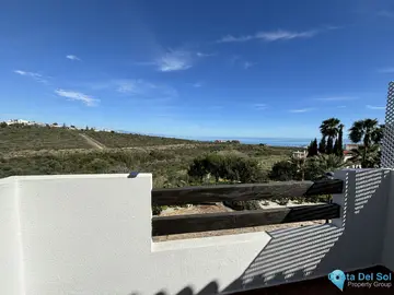 2 bedroom Apartment for Sale in La Duquesa-62151