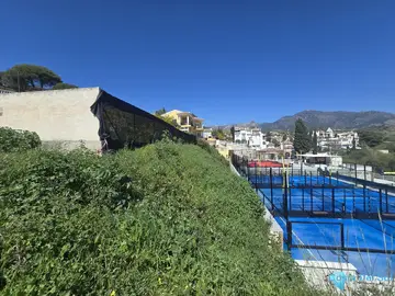 997m2 Plot for Sale in Fuengirola