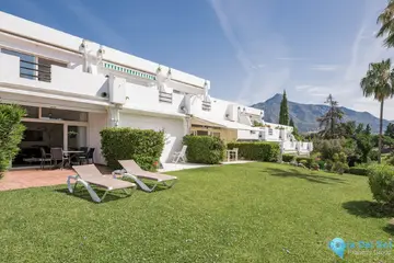 2 bedroom House for Sale in Aloha