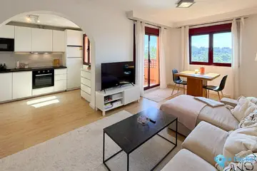 1 bedroom Apartment for Sale in El Paraiso