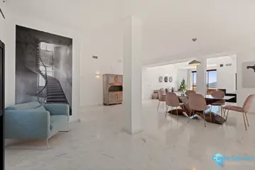 2 bedroom Apartment for Sale in La Mairena-84185