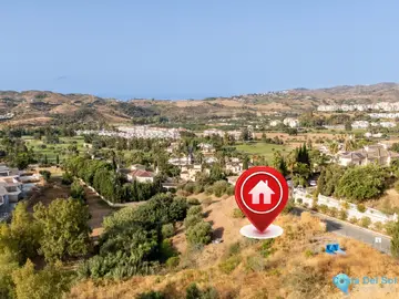 1317m2 Plot for Sale in Mijas Golf-63541