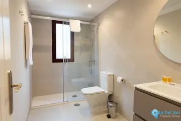 2 bedroom Apartment for Sale in Benahavís-64332