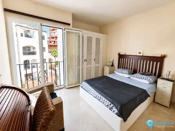 2 bedroom Apartment for Sale in La Duquesa-64566