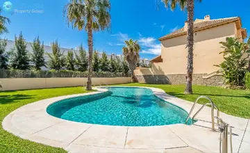 4 bedroom House for Sale in Calahonda