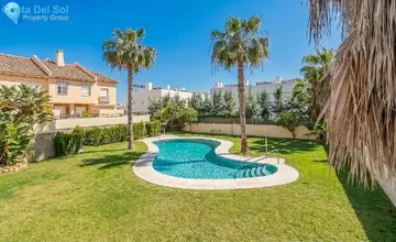 4 bedroom House for Sale in Calahonda-709