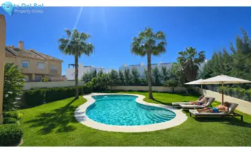 4 bedroom House for Sale in Calahonda