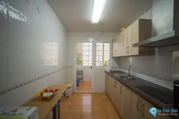 4 bedroom Apartment for Sale in Coín-65608