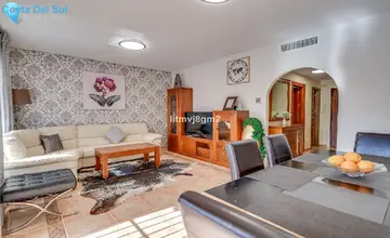 3 bedroom House for Sale in Calahonda-747