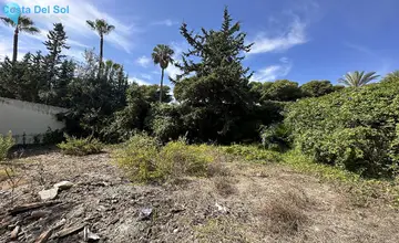 573m2 Plot for Sale in Nueva Andalucía-758