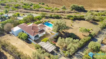 2 bedroom House for Sale in Almogía