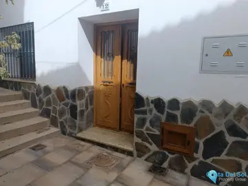 5 bedroom House for Sale in Guaro