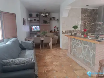 5 bedroom House for Sale in Guaro-66274