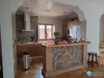 5 bedroom House for Sale in Guaro-66275
